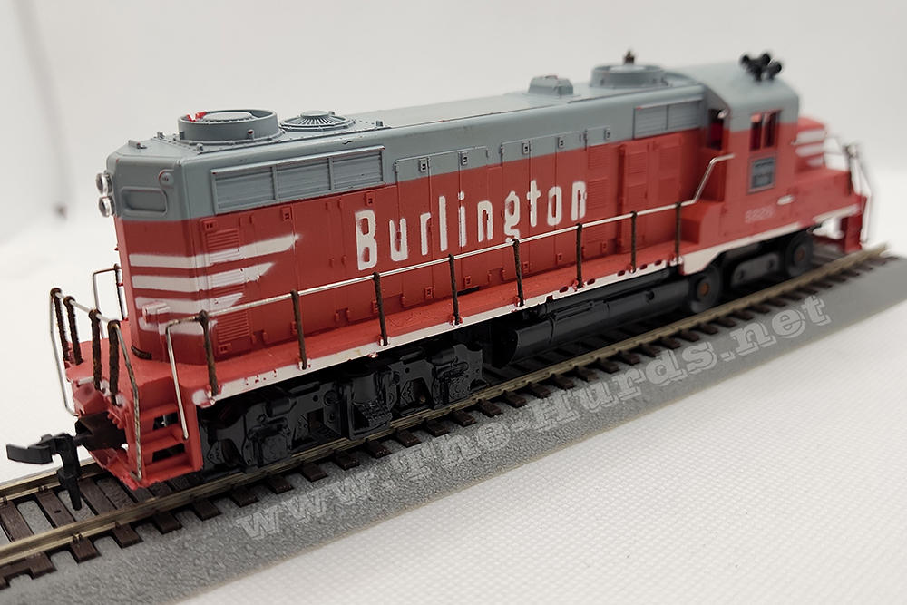 3rd view of the Mantua-Tyco Burlington #5628 EMD GP-20 in my HO-scale Collection