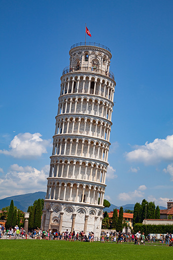Photo of the Leaning Tower of Pisa, Italy