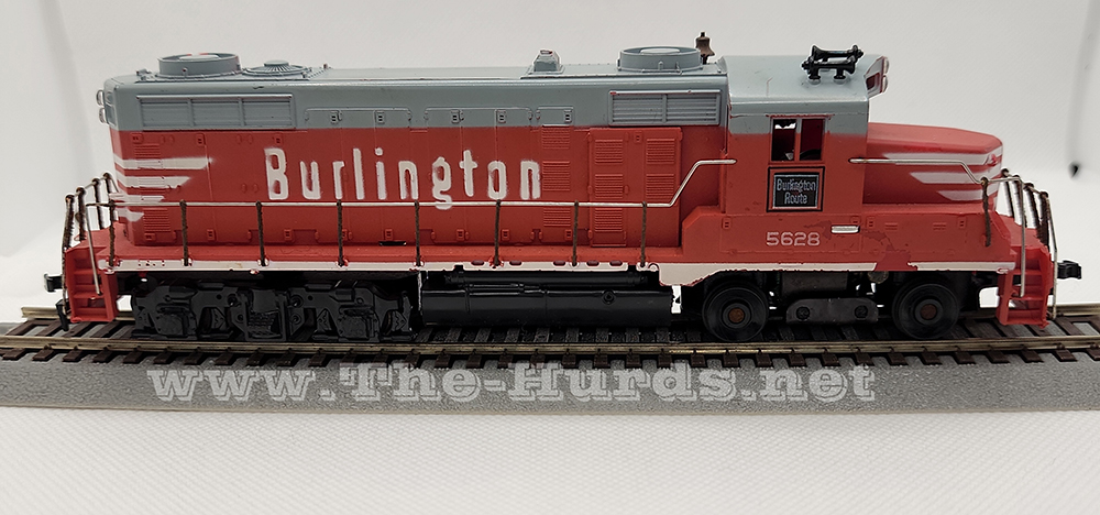 2nd view of the Mantua-Tyco Burlington #5628 EMD GP-20 in my HO-scale Collection