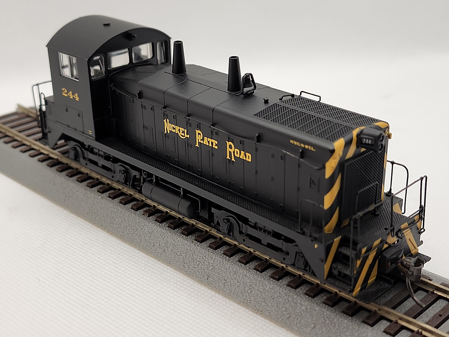 1st view of the Life-Like Nickel Plate Road SW9 Diesel Locomotive #244 in my HO-scale Collection