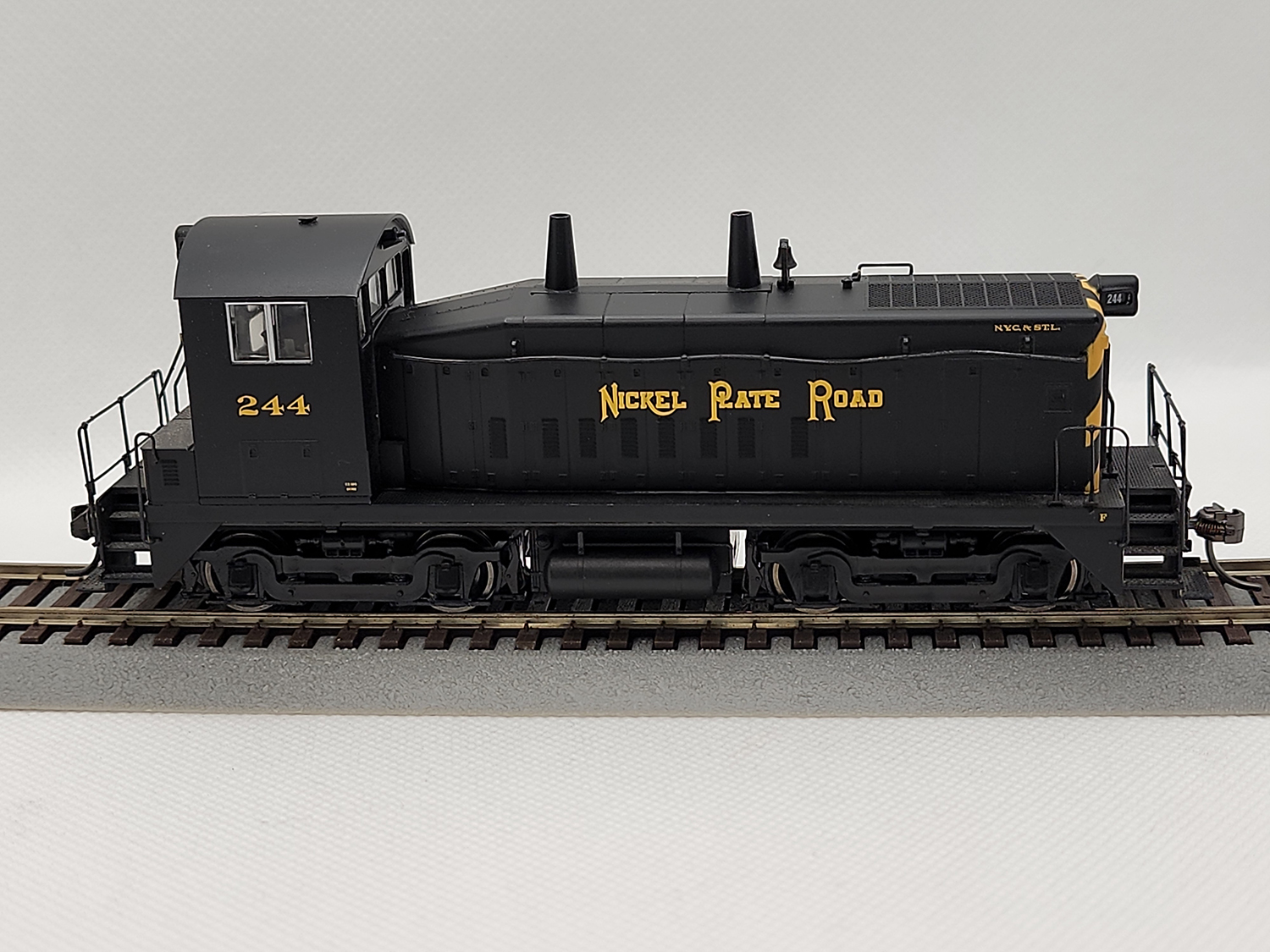 2nd view of the Life-Like Nickel Plate Road SW9 Diesel Locomotive #244 in my HO-scale Collection
