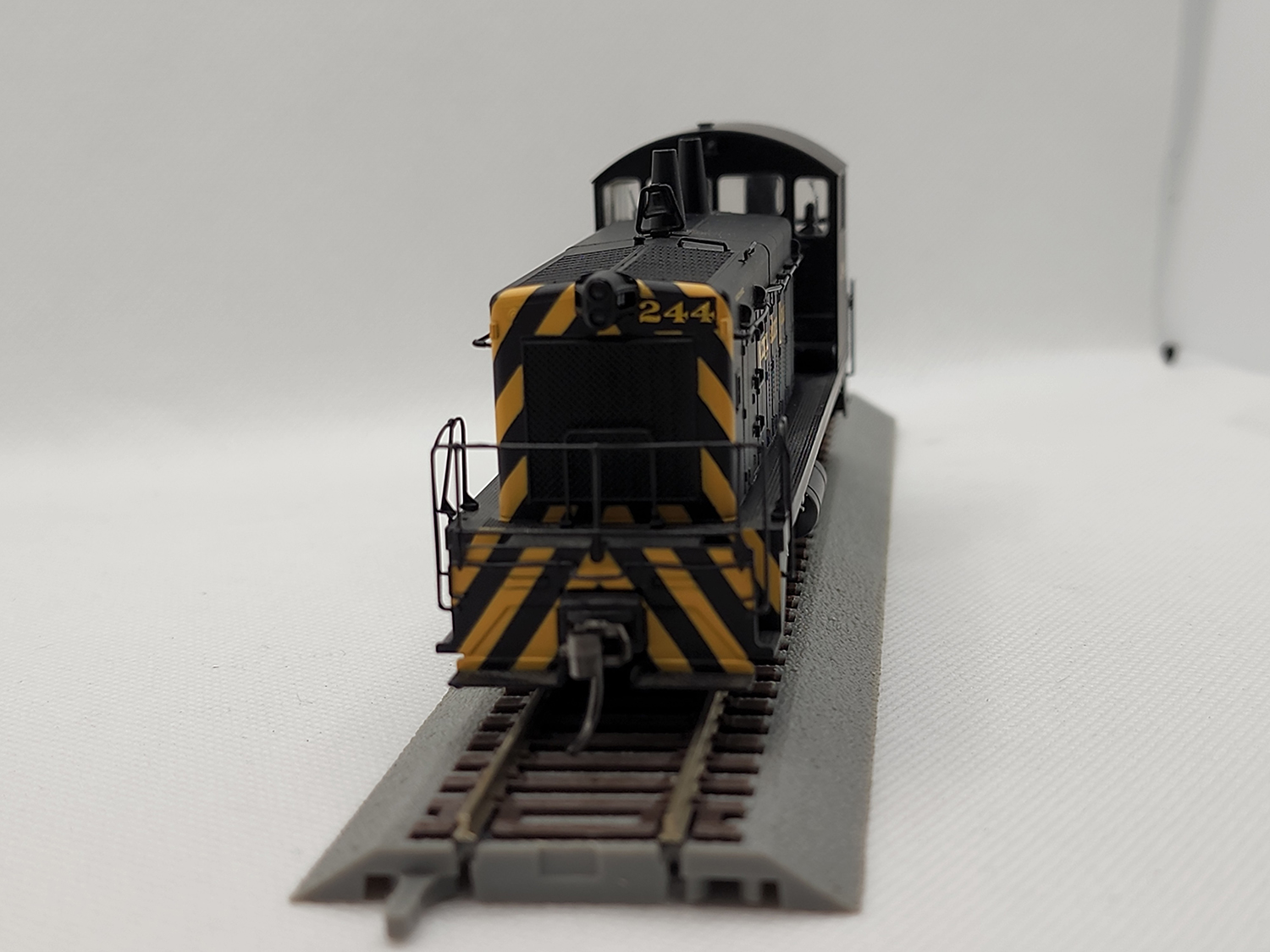 7th view of the Life-Like Nickel Plate Road SW9 Diesel Locomotive #244 in my HO-scale Collection