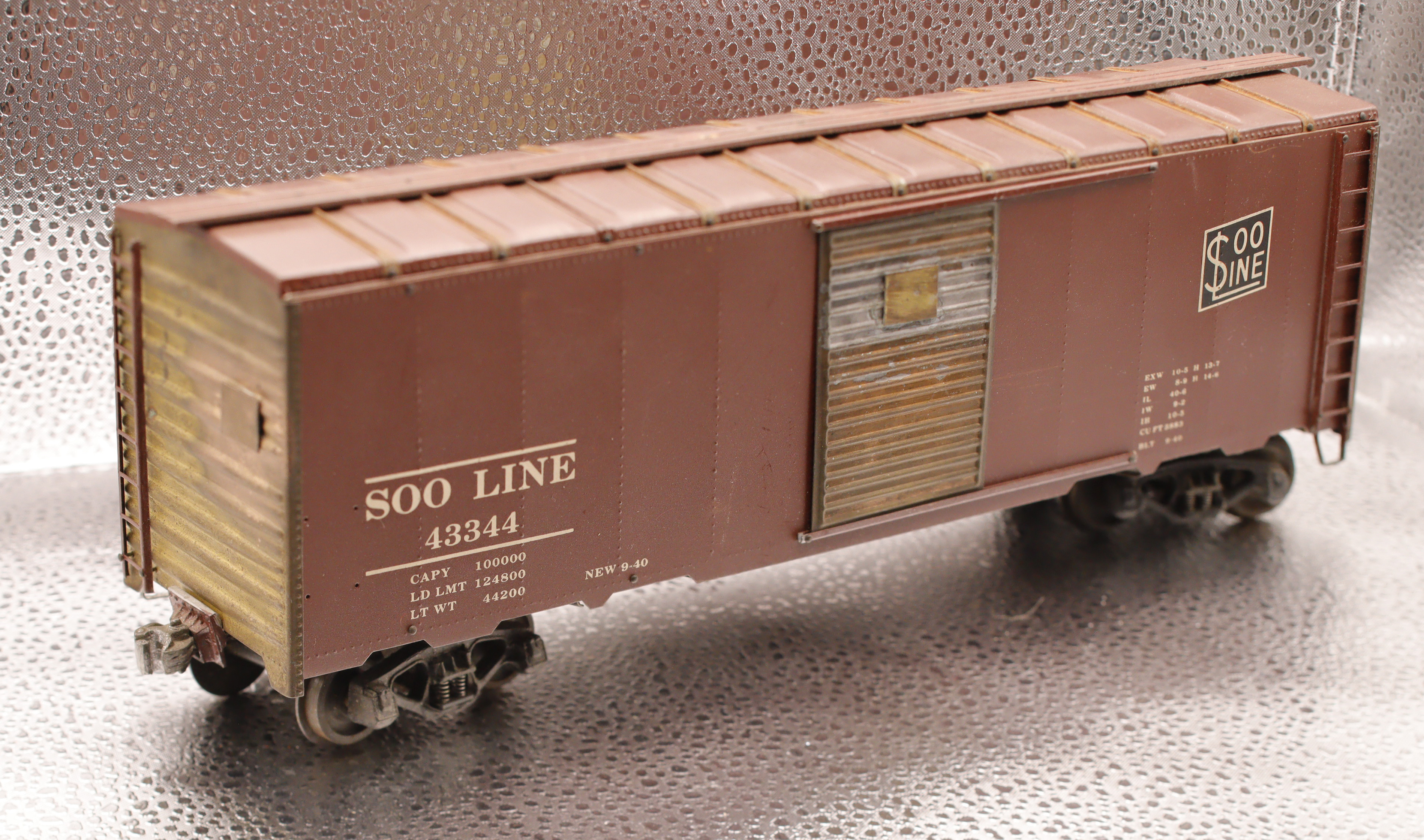 1st view of the unbranded Soo Line Boxcar #43344 in my O-scale Collection